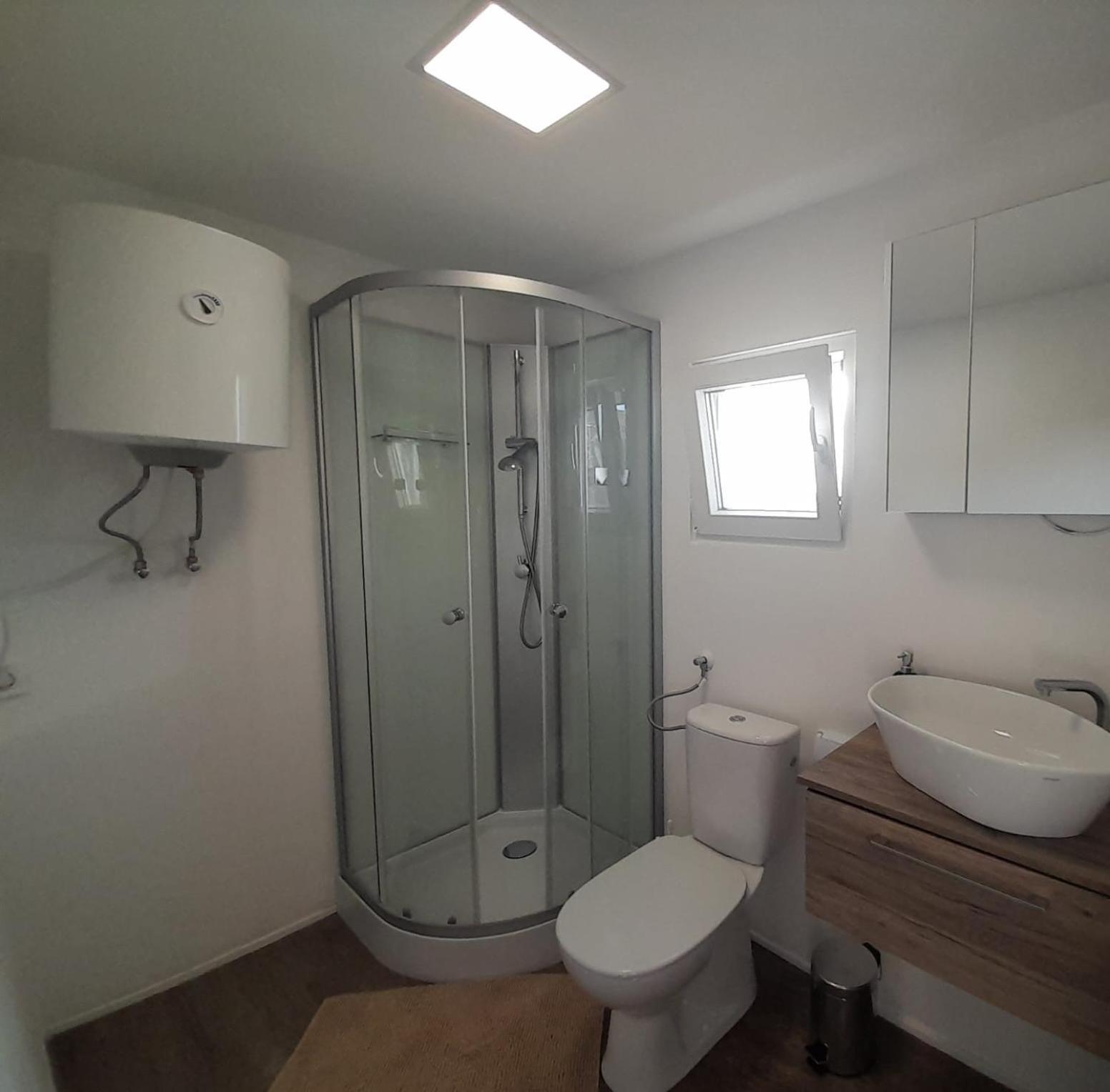 Tiny House Lily With Jacuzzi Apartment Sveti Filip i Jakov Exterior photo